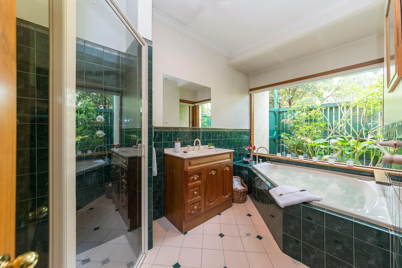 Country Pleasures Bed And Breakfast Angaston Екстер'єр фото